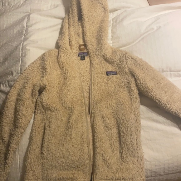 Patagonia Other - Patagonia girls Los Gatos hoody fleece size 10 in color “tuber tan”